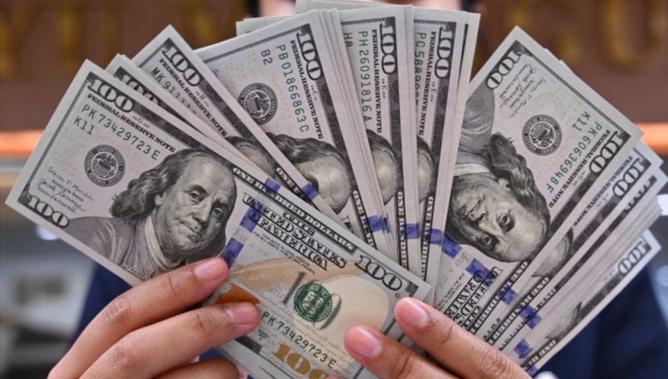 قیمت دلار دولتی